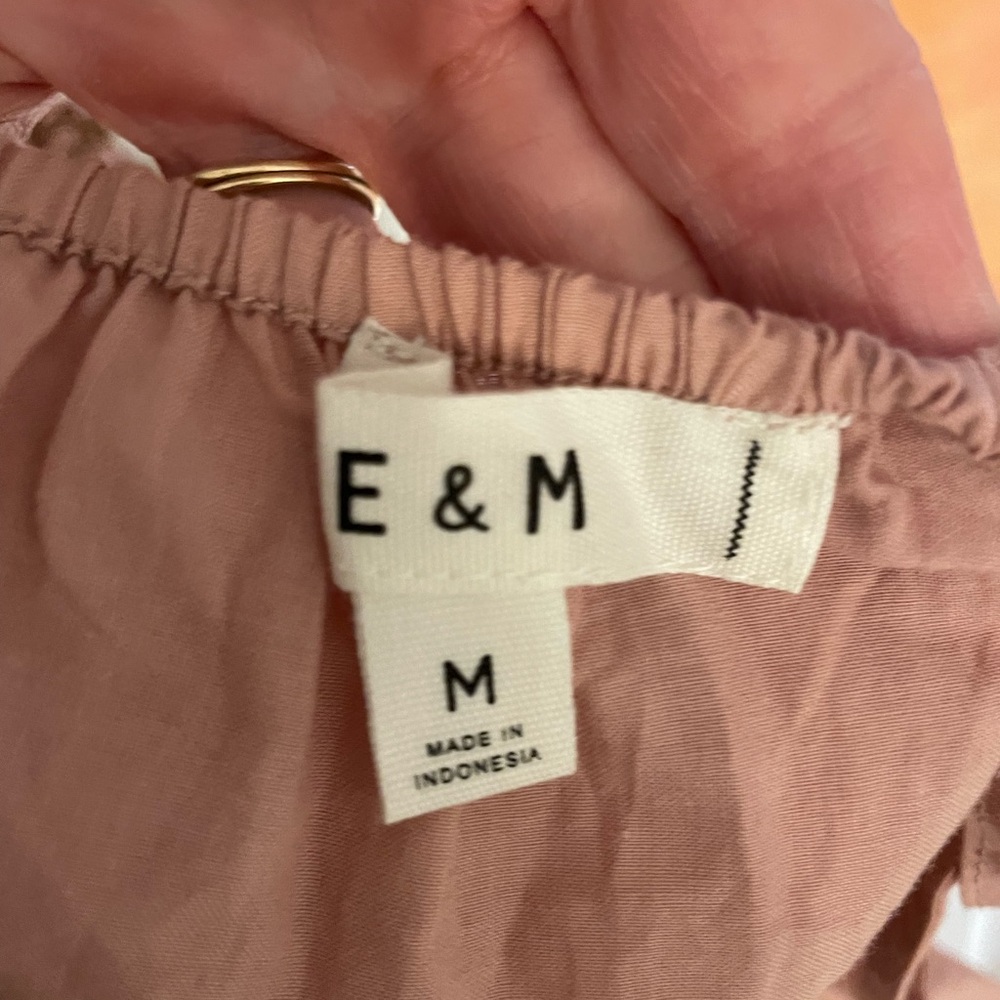 Blush Pink Embroidered Sleeveless Top Size M - Picture 6 of 6